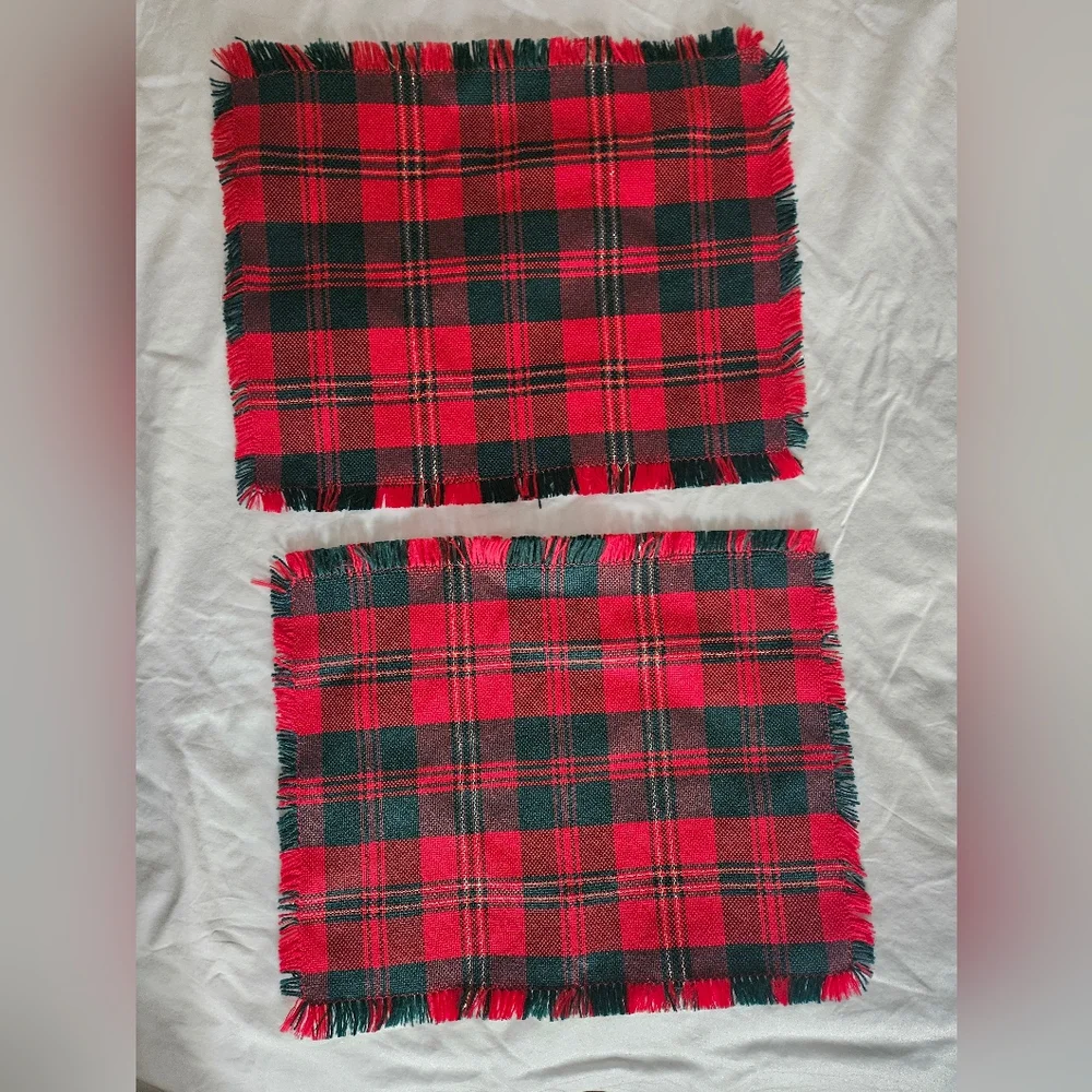 Red Tartan Plaid Gold Thread Placemats & Napkins x 2